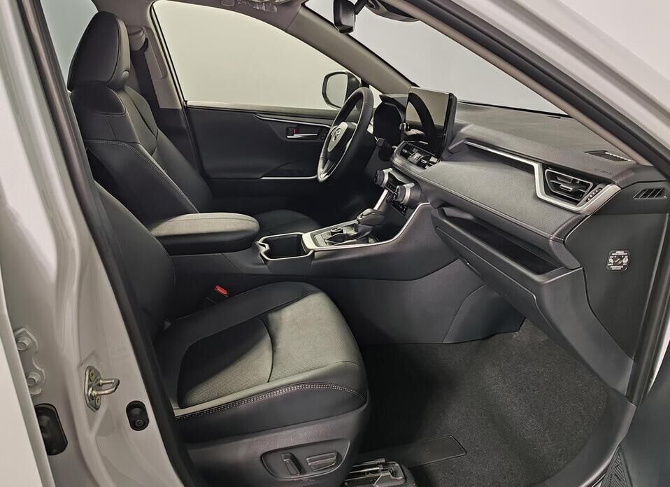 Toyota RAV4, V (XA50) 2.0 CVT (173 л.с.) 4WD