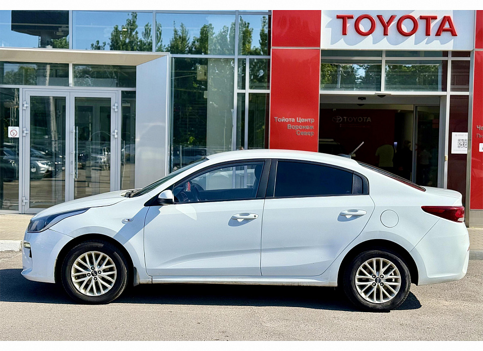 Kia Rio, IV 1.6 AT (123 л.с.)