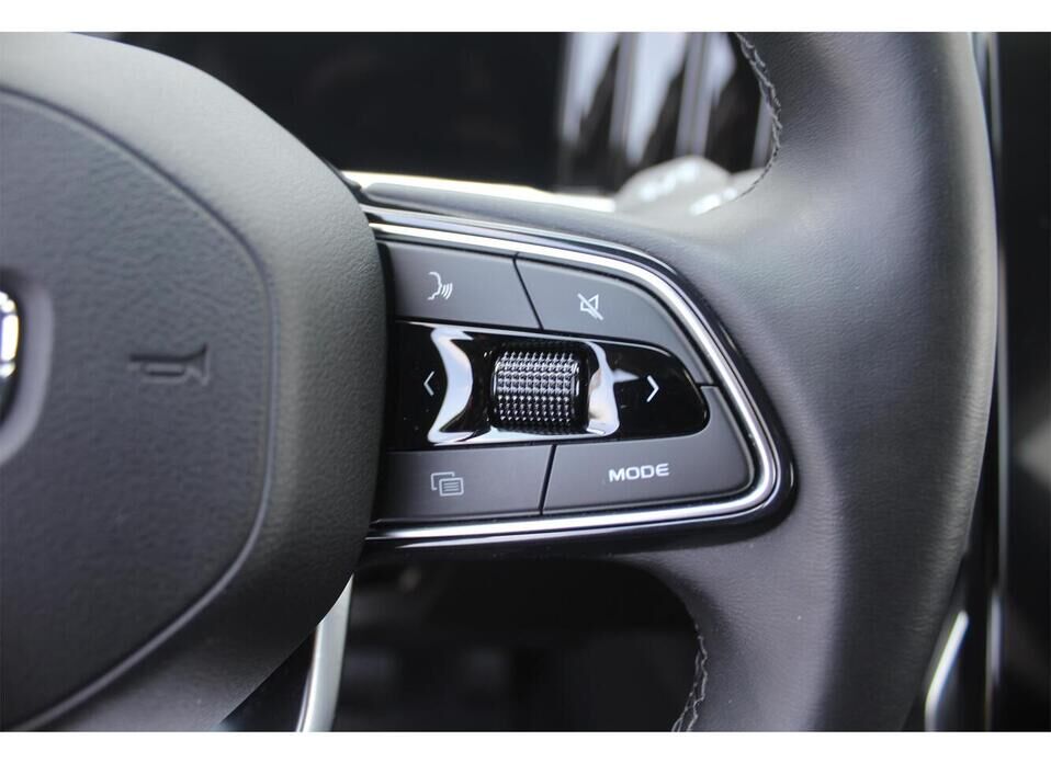 Geely Atlas, II 2.0 AMT (200 л.с.)