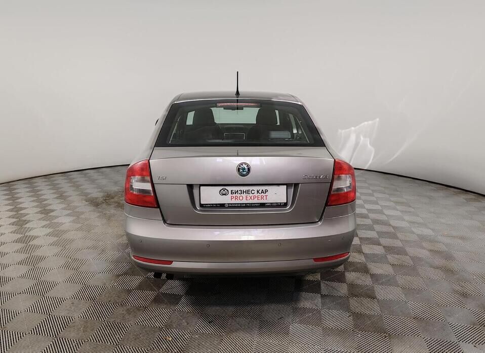 Skoda Octavia, II (A5) Рестайлинг 1.4 AMT (122 л.с.)
