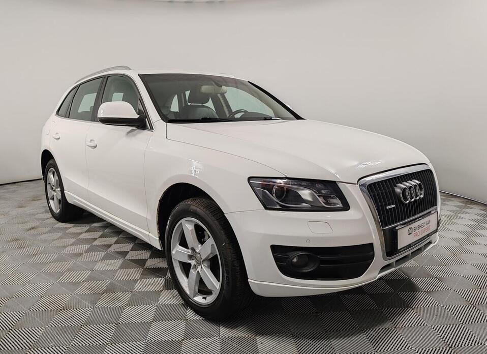 Audi Q5, I (8R) 2.0 AMT (211 л.с.) 4WD