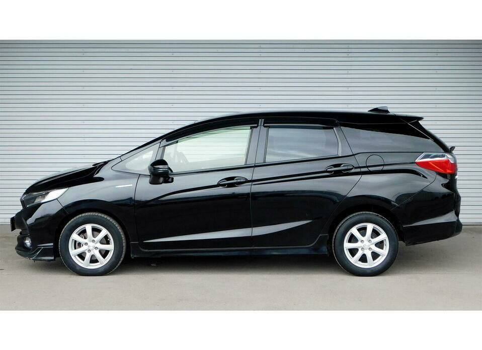 Honda Shuttle 1.5hyb AMT (110 л.с.)