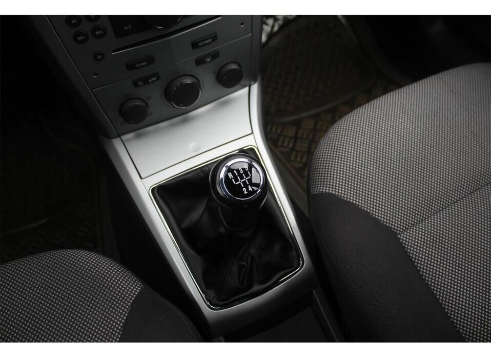 Opel Astra, H Рестайлинг 1.6 MT (115 л.с.)
