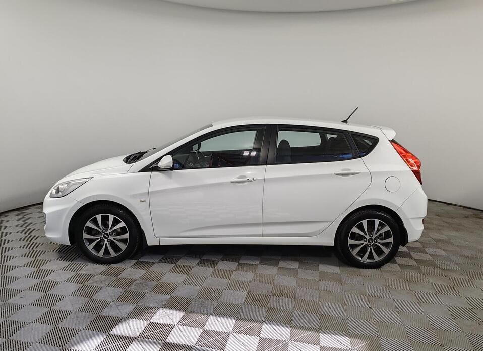 Hyundai Solaris 1.6 AT (123 л.с.)
