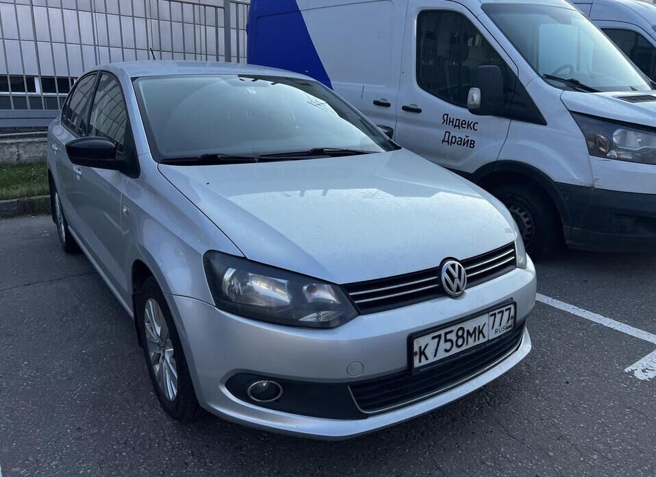 Volkswagen Polo 1.6 AT (105 л.с.)