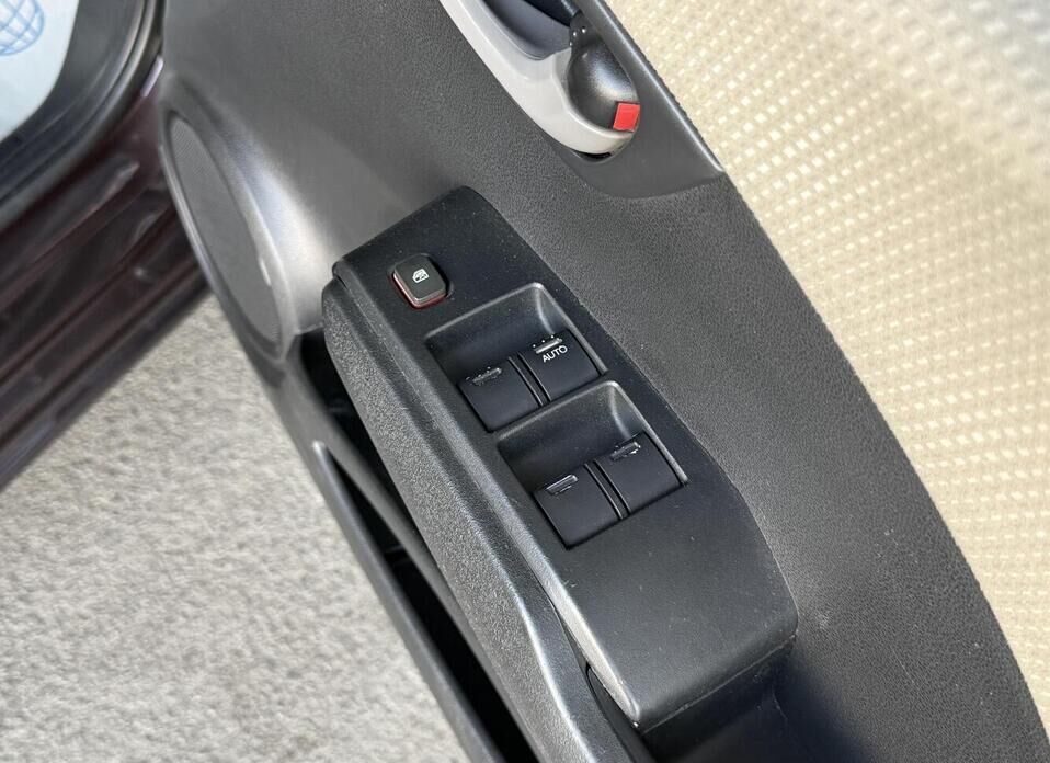Honda Fit, II 1.3 CVT (99 л.с.)