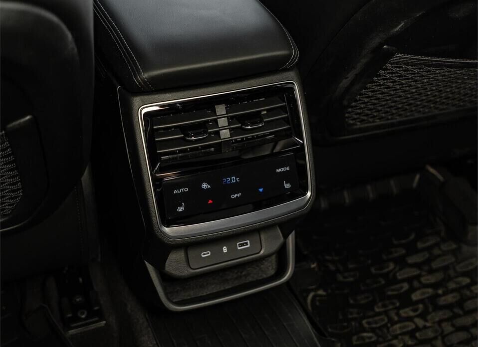 Geely Monjaro, I 2.0 AT (238 л.с.) 4WD