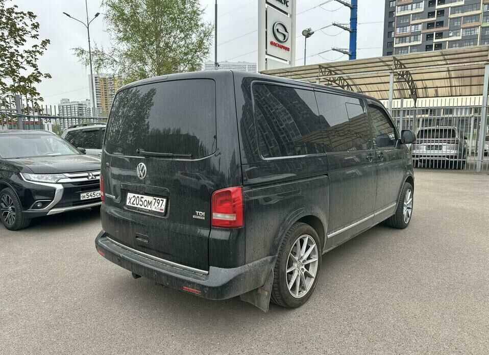 Volkswagen Multivan 2.0d AMT (180 л.с.) 4WD