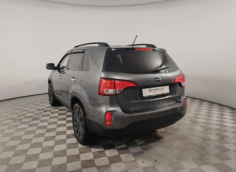 Kia Sorento, II Рестайлинг 2.4 AT (175 л.с.) 4WD