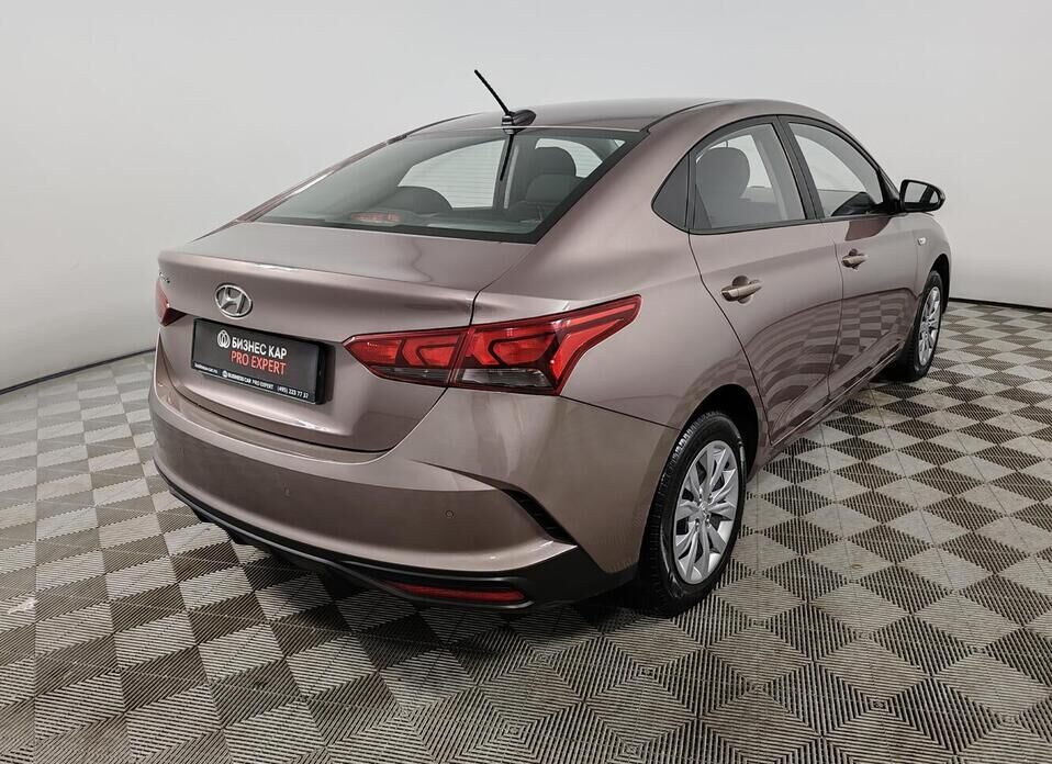 Hyundai Solaris 1.6 MT (123 л.с.)