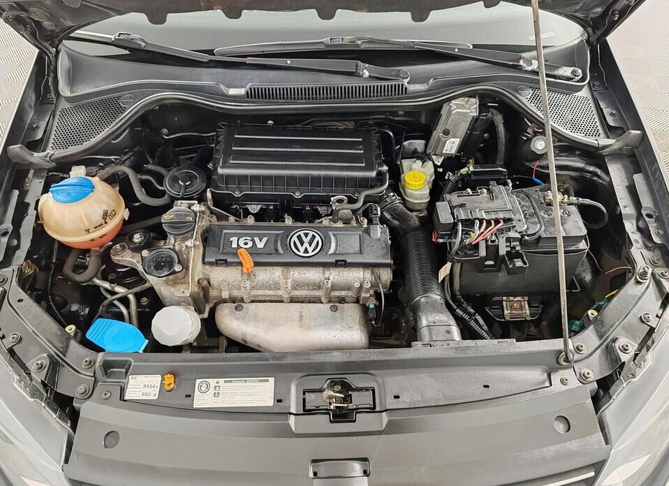 Volkswagen Polo, V 1.6 AT (105 л.с.)