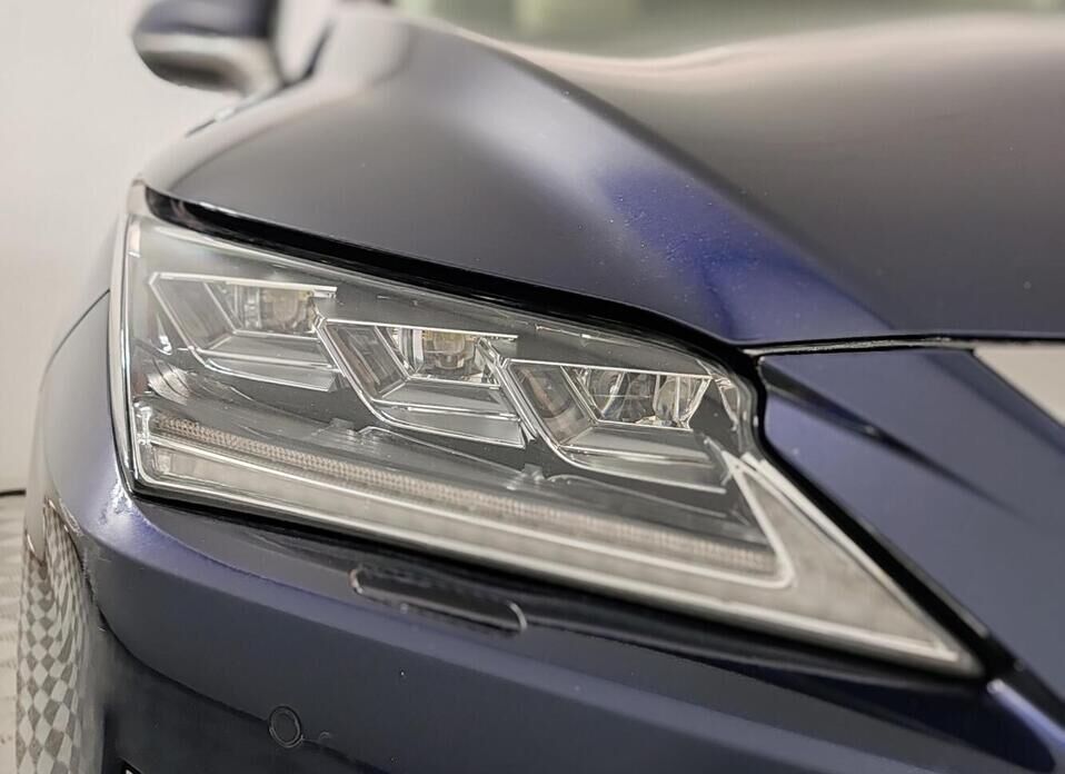 Lexus RX 200t 2.0 AT (238 л.с.) 4WD