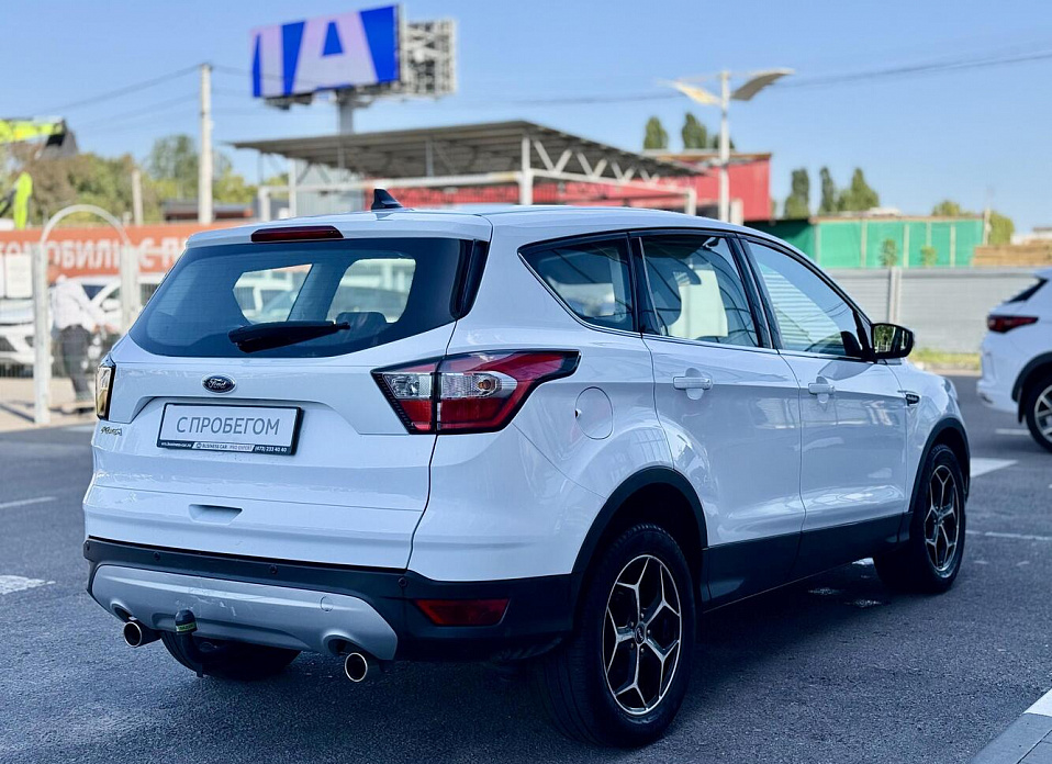 Ford Kuga, II Рестайлинг 2.5 AT (150 л.с.)