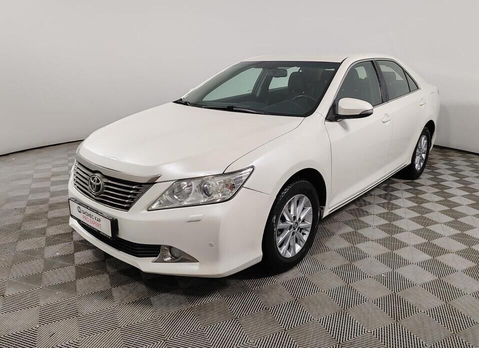 Toyota Camry, VII (XV50) 2.5 AT (181 л.с.)