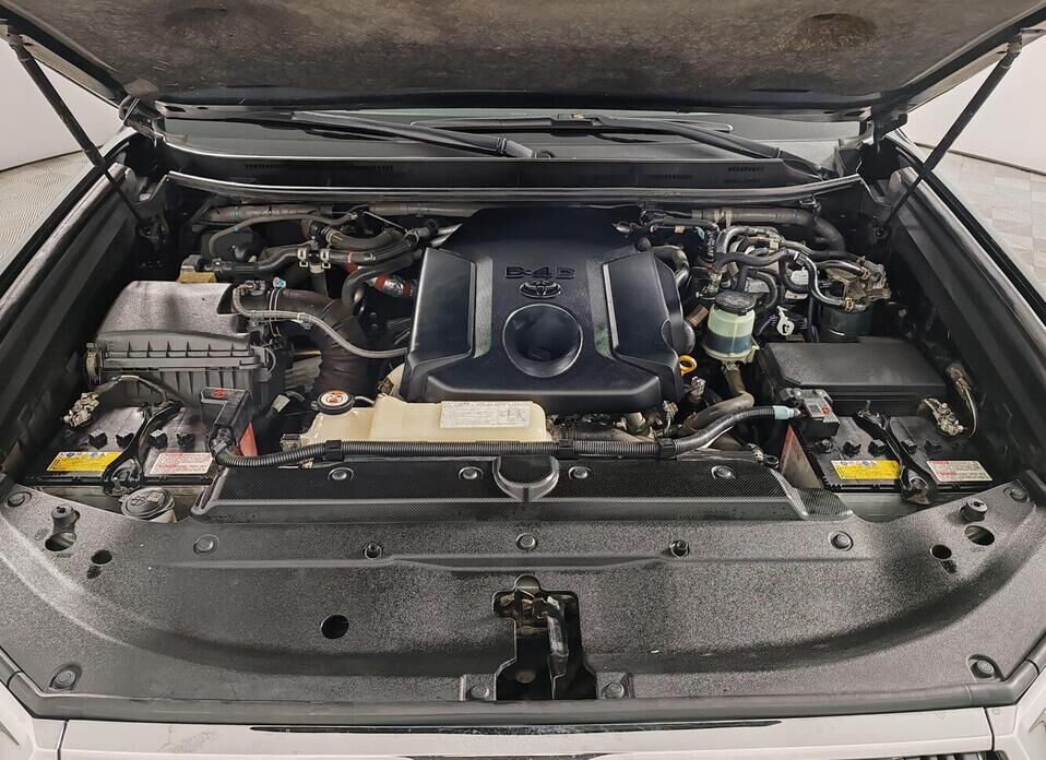 Toyota Land Cruiser Prado, 150 Series Рестайлинг 2 2.8d AT (177 л.с.) 4WD