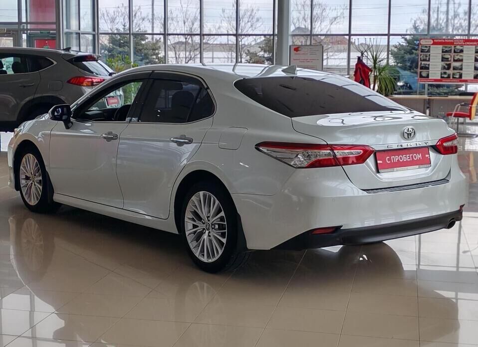 Toyota Camry, VIII (XV70) 2.5 AT (181 л.с.)