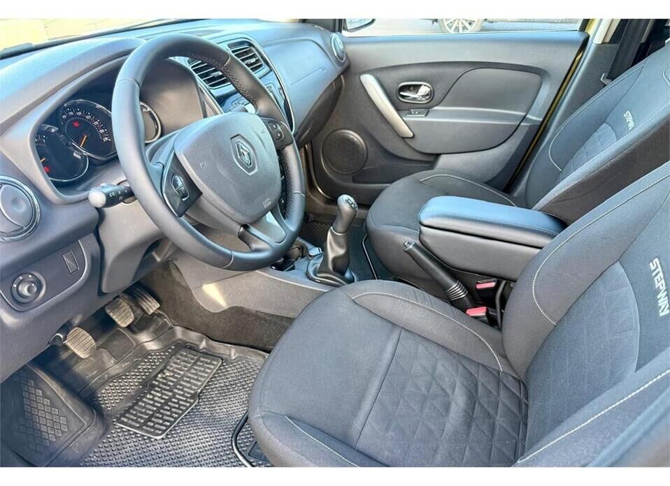 Renault Sandero, II Stepway 1.6 MT (113 л.с.)