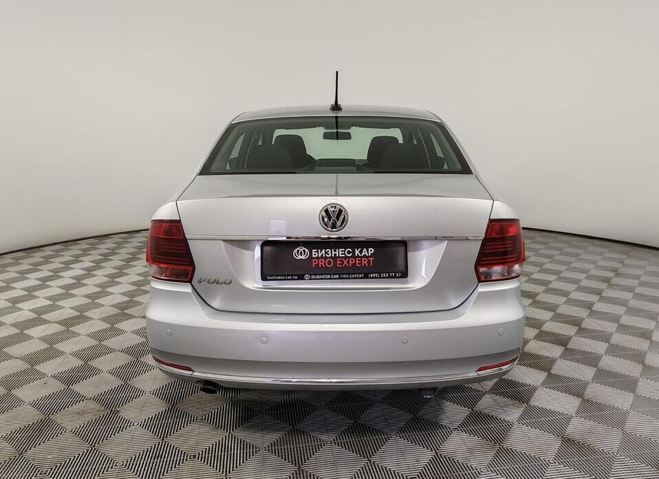 Volkswagen Polo, V Рестайлинг 1.6 MT (110 л.с.)