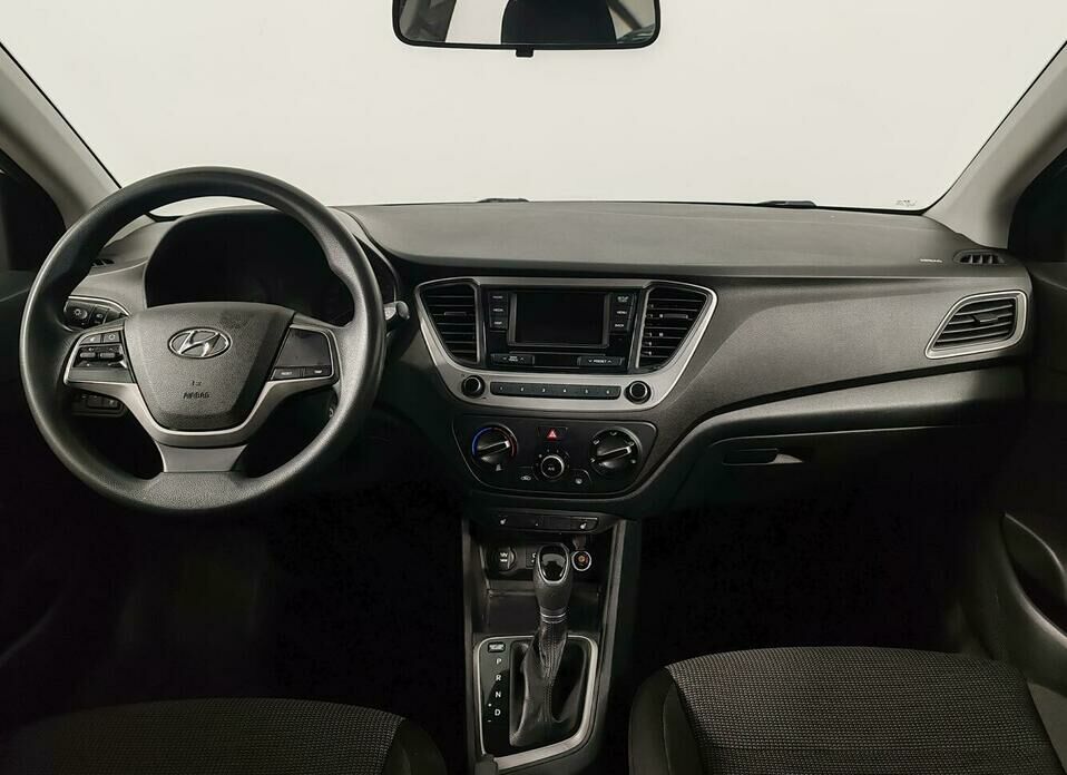 Hyundai Solaris 1.4 AT (100 л.с.)