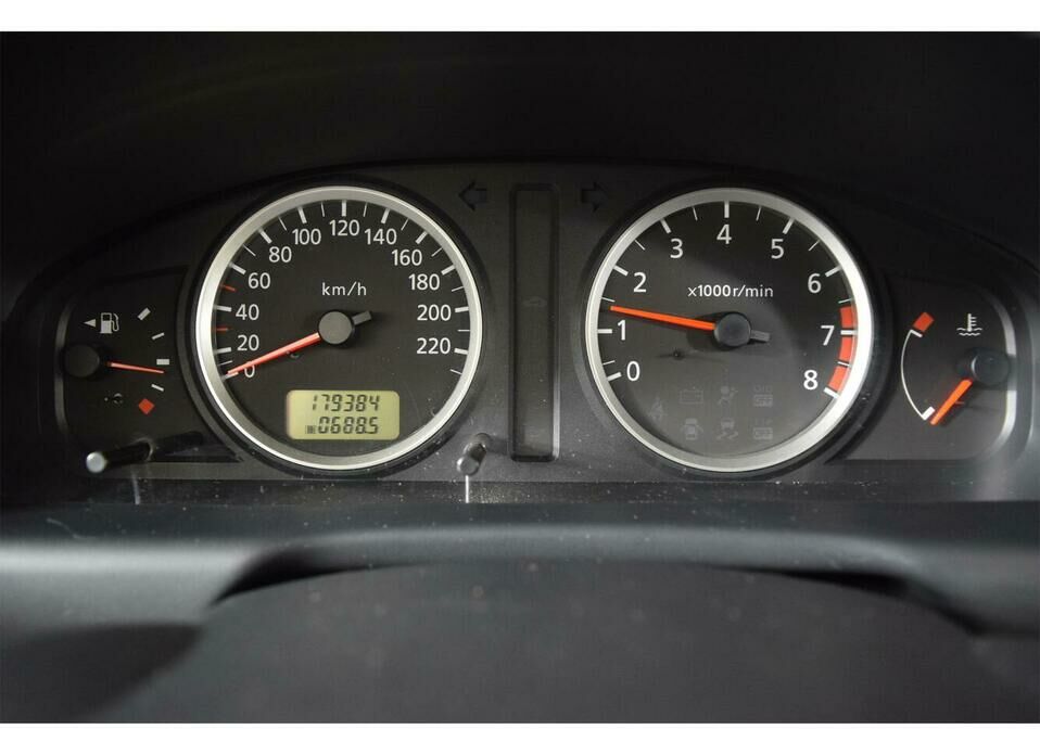 Nissan Almera 1.8 AT (116 л.с.)