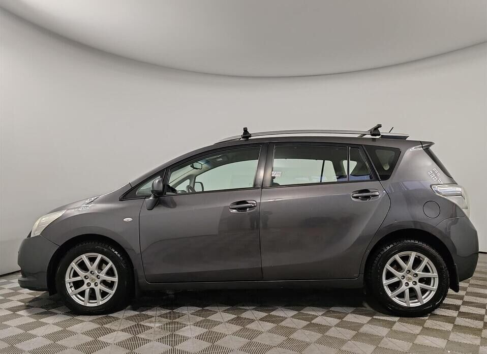 Toyota Verso, I 1.8 CVT (147 л.с.)