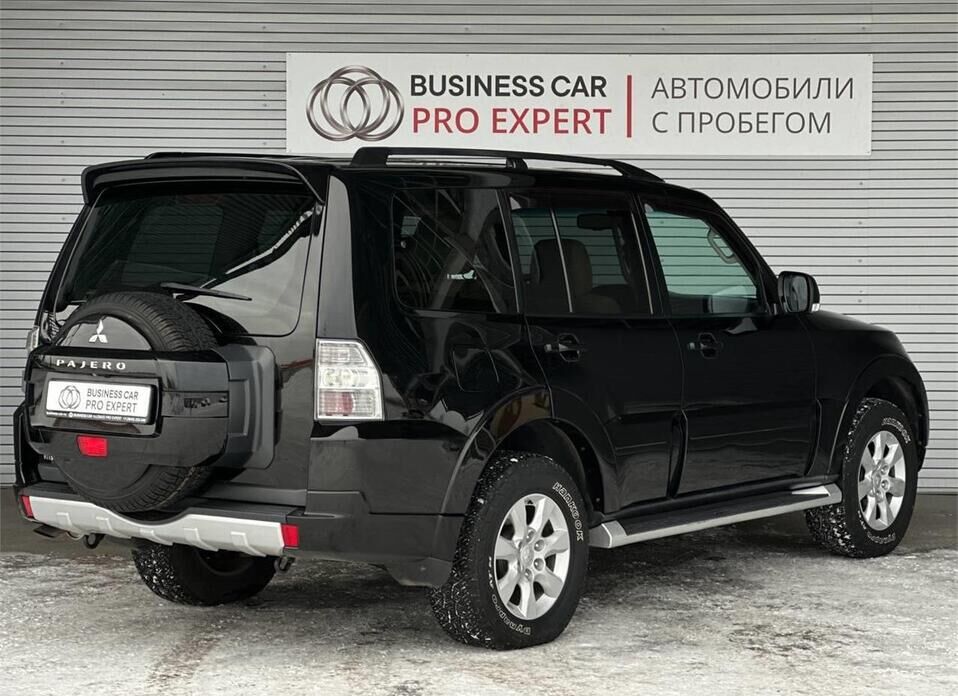 Mitsubishi Pajero, IV Рестайлинг 1 3.0 AT (178 л.с.) 4WD