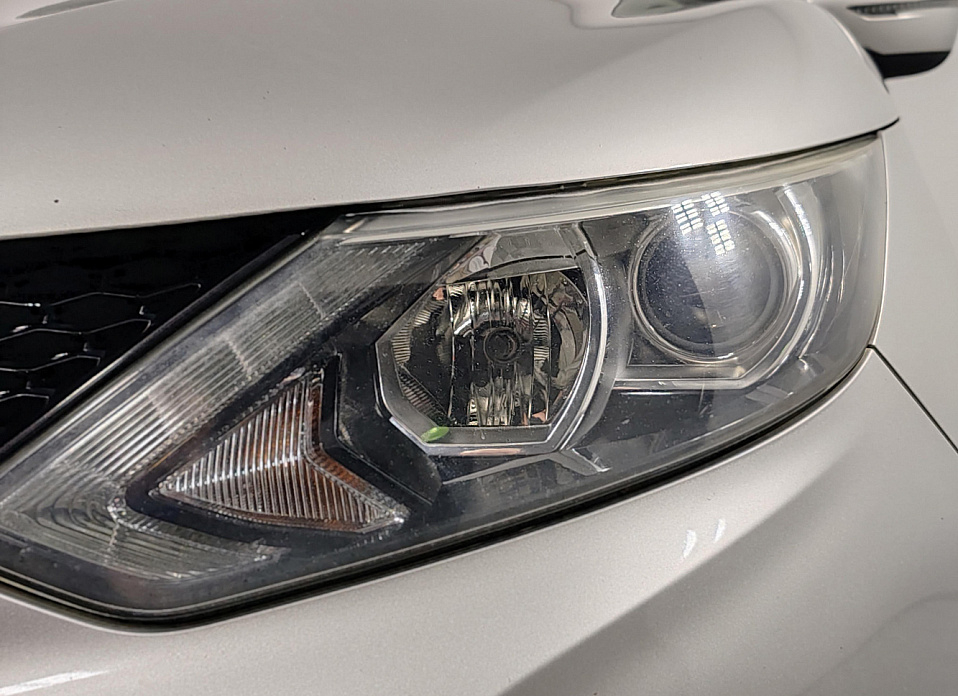 Nissan Qashqai, II Рестайлинг 2.0 CVT (144 л.с.)