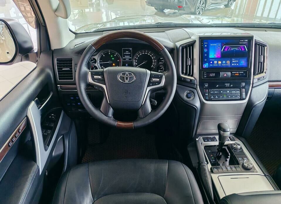 Toyota Land Cruiser 4.5d AT (249 л.с.) 4WD