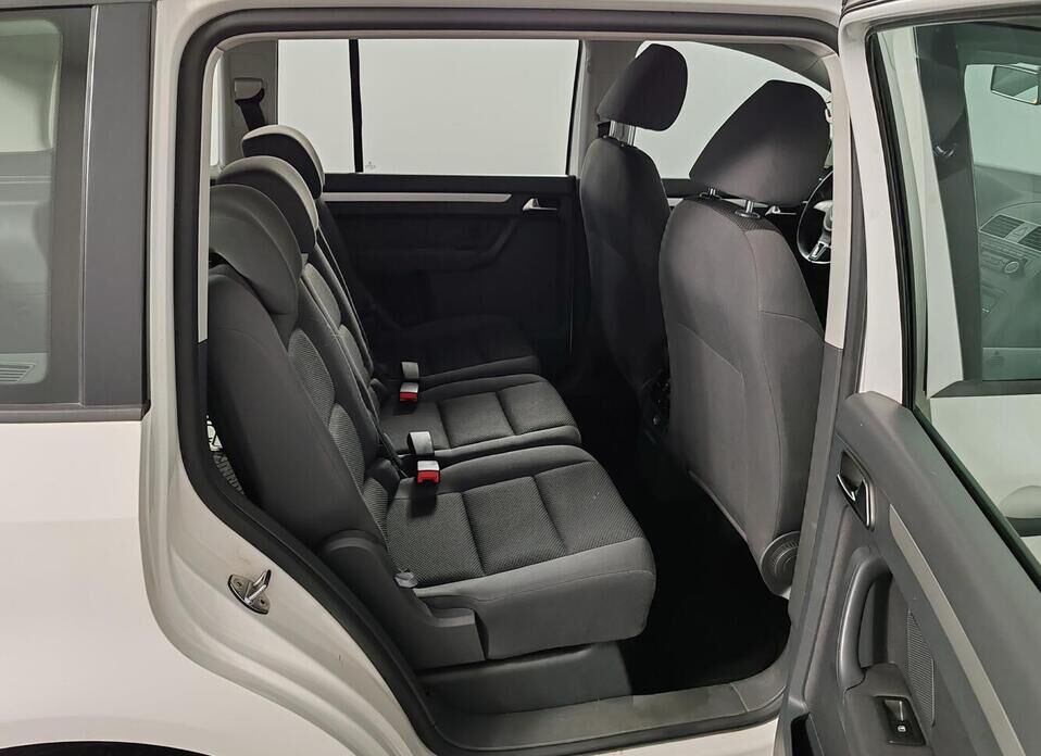 Volkswagen Touran 1.4 AMT (140 л.с.)