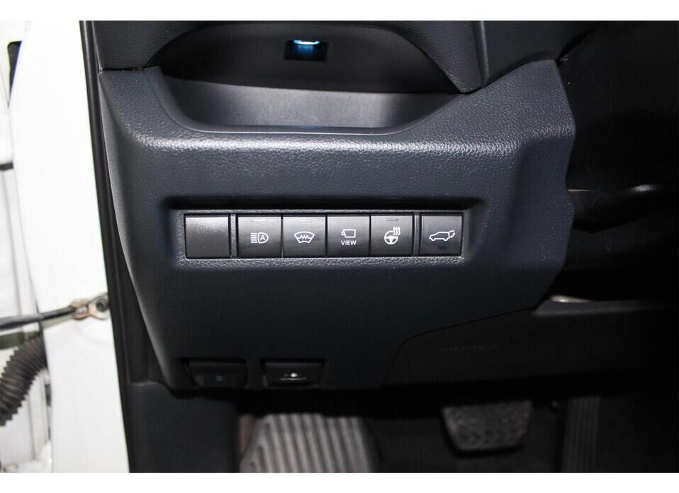 Toyota RAV4 2.5 AT (199 л.с.) 4WD