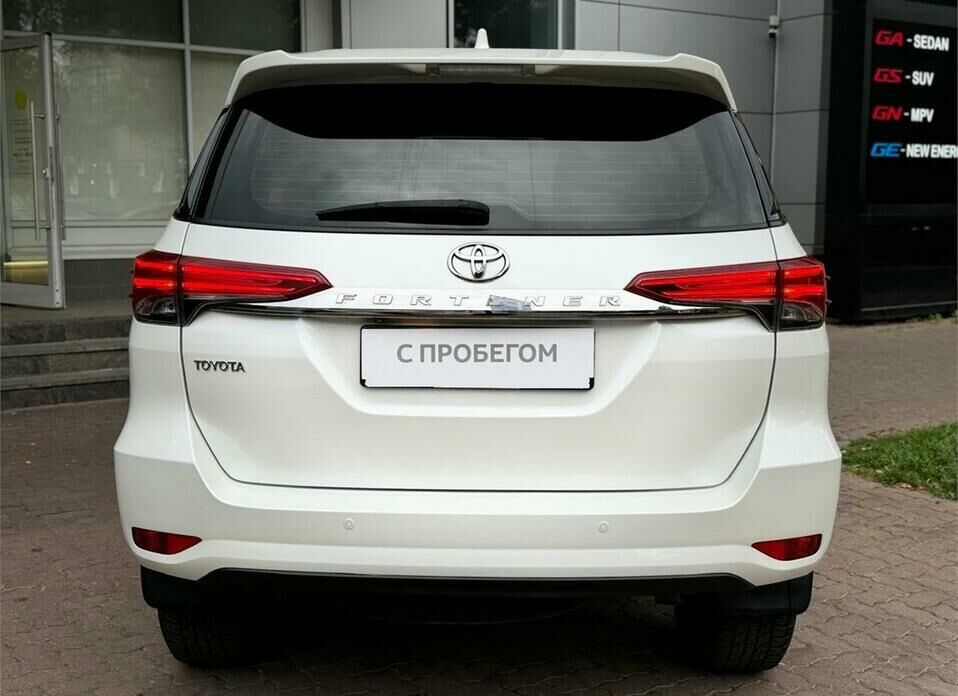 Toyota Fortuner 2.8d AT (177 л.с.) 4WD