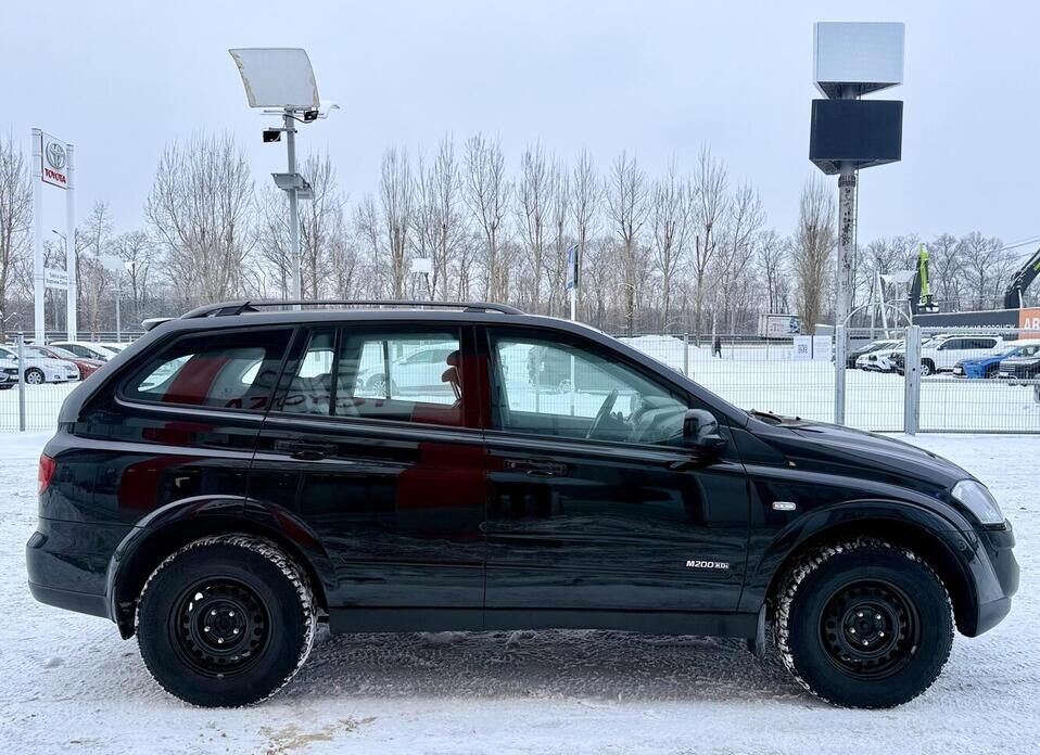 SsangYong Kyron, I Рестайлинг 2.0d MT (141 л.с.) 4WD