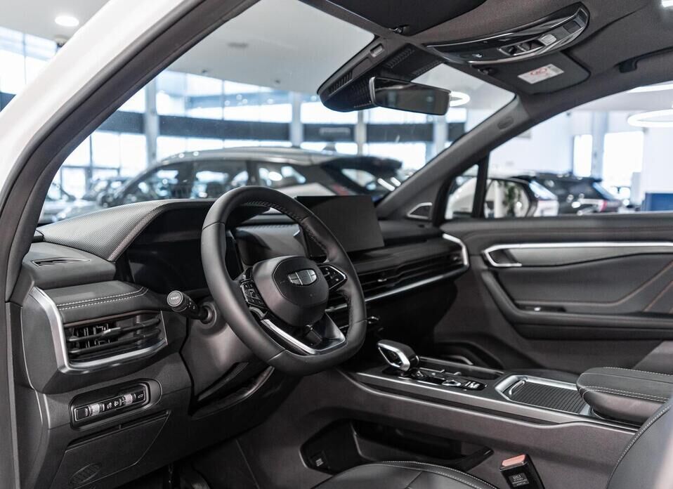 Geely Okavango, I Рестайлинг 2.0 AMT (200 л.с.)