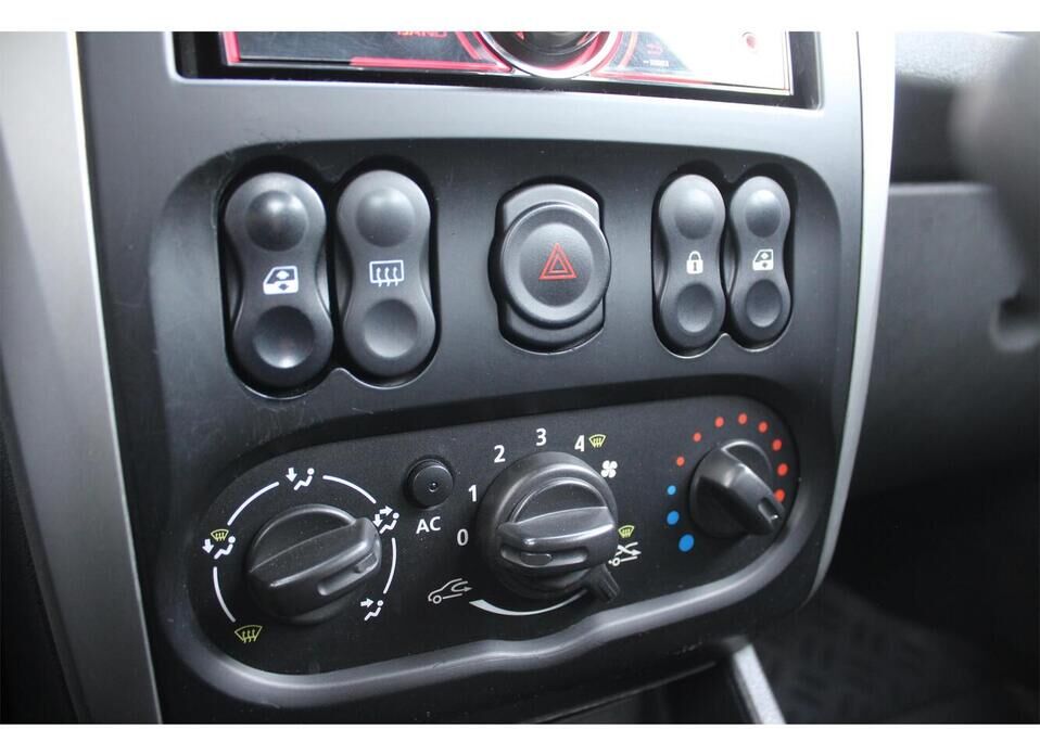 Nissan Almera, III (G15) 1.6 MT (102 л.с.)