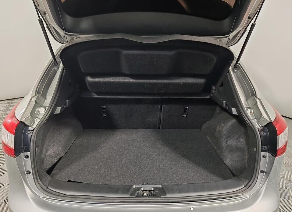 Nissan Qashqai, II 2.0 CVT (144 л.с.) 4WD