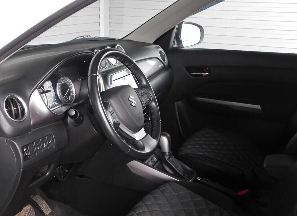 Suzuki Vitara, II Рестайлинг 1.6 AT (117 л.с.) 4WD
