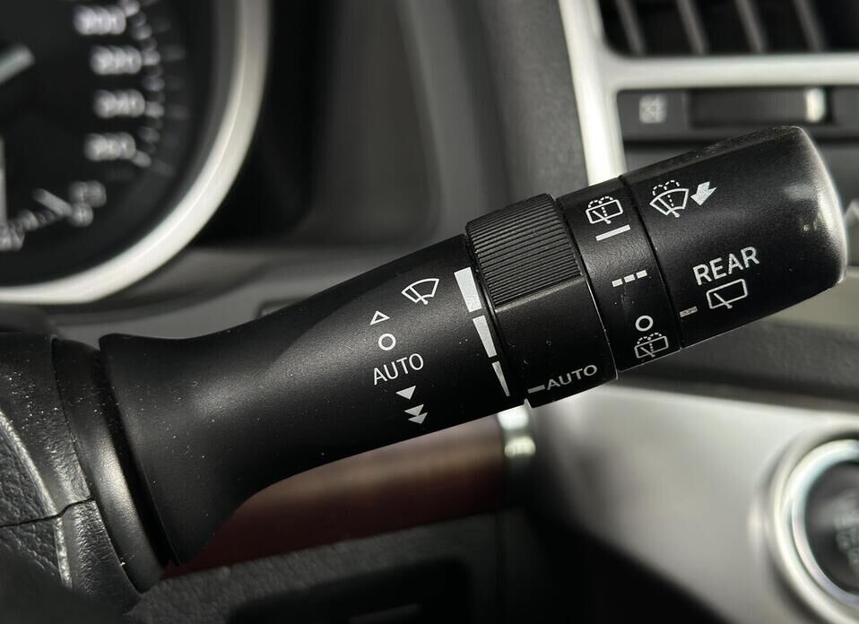 Toyota Land Cruiser, 200 Series Рестайлинг 1 4.5d AT (235 л.с.) 4WD