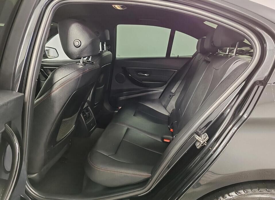 BMW 3 серии 320d xDrive 2.0d AT (184 л.с.) 4WD