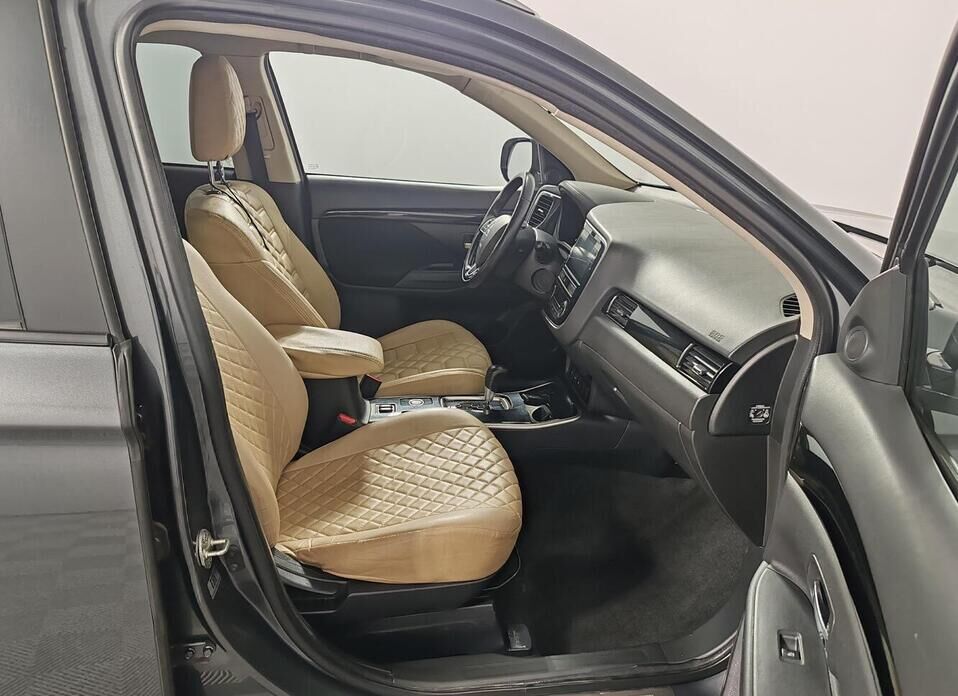 Mitsubishi Outlander, III Рестайлинг 3 2.0 CVT (146 л.с.) 4WD