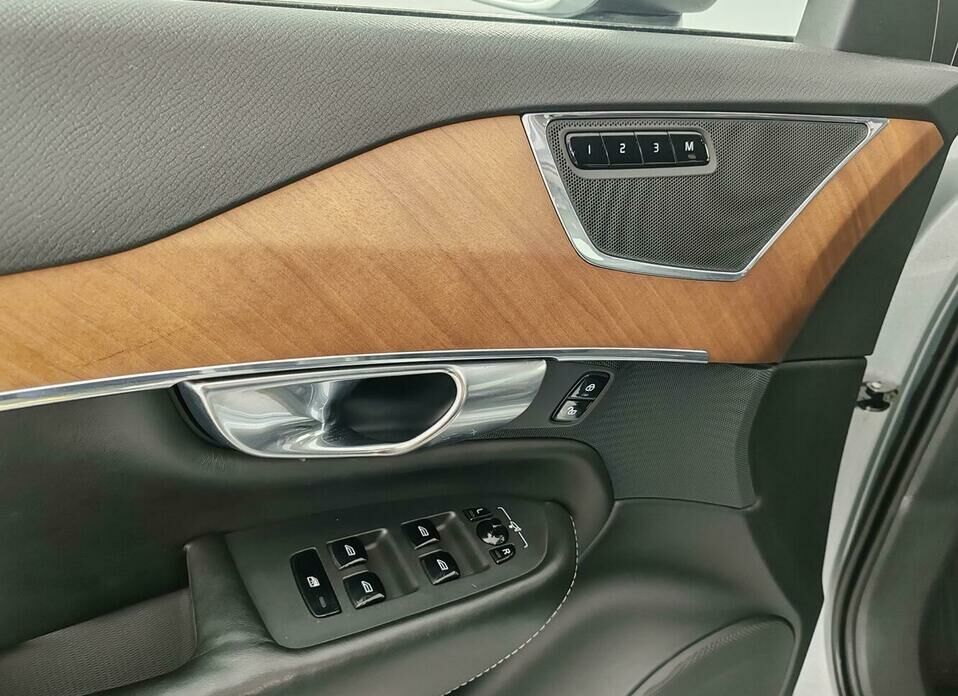 Volvo XC90 2.0d AT (235 л.с.) 4WD