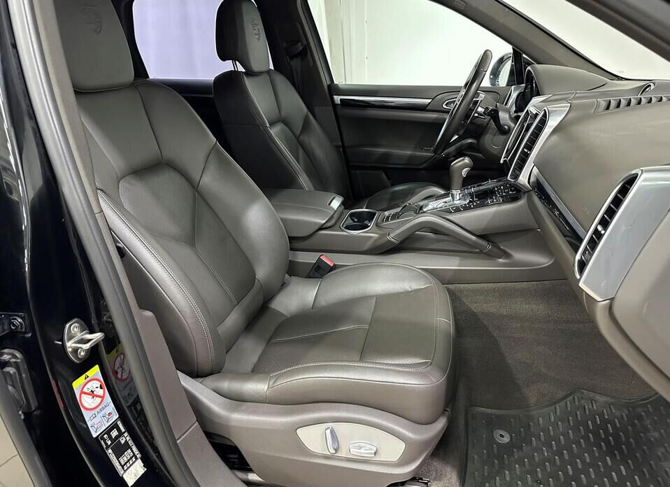 Porsche Cayenne Diesel 3.0d AT (245 л.с.) 4WD