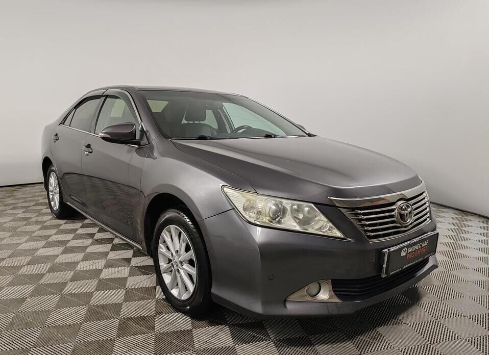 Toyota Camry, VII (XV50) 2.0 AT (148 л.с.)