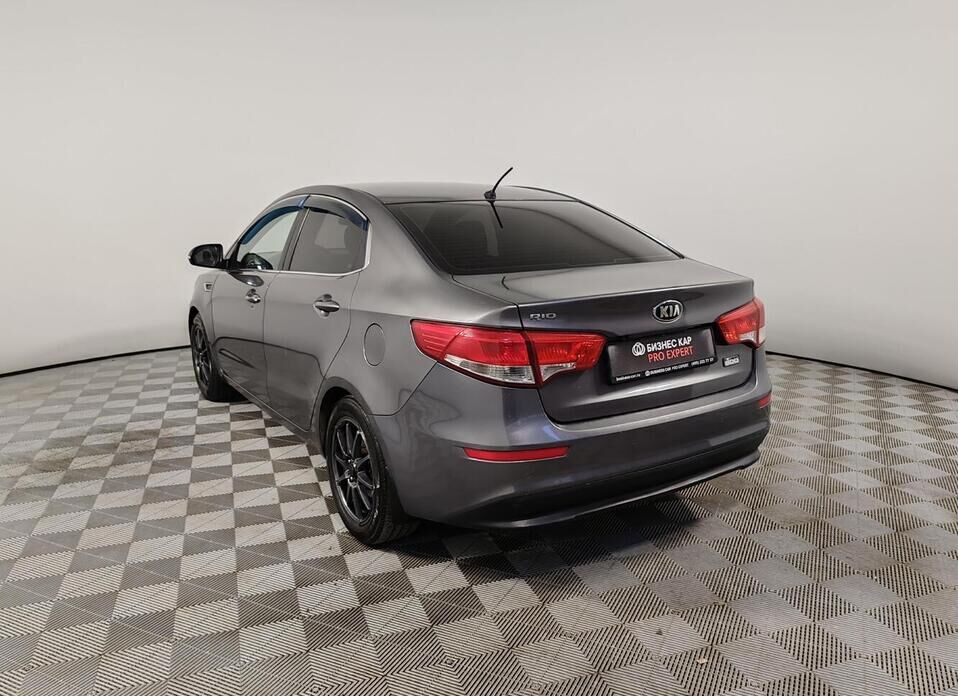 Kia Rio, III Рестайлинг 1.6 AT (123 л.с.)
