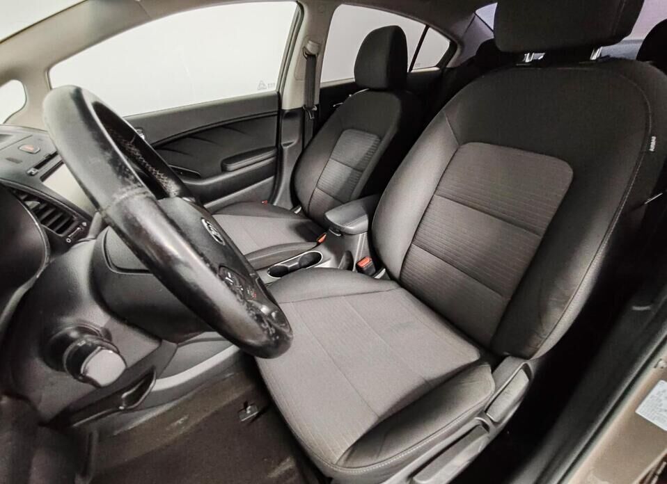 Kia Cerato 1.6 AT (130 л.с.)