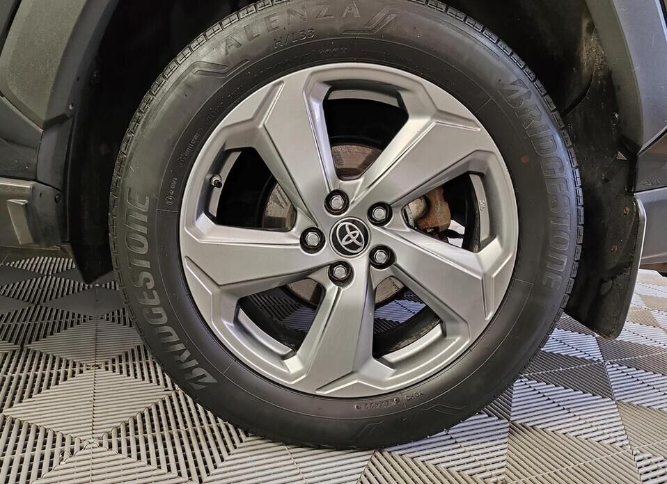 Toyota RAV4, V (XA50) 2.0 CVT (149 л.с.) 4WD