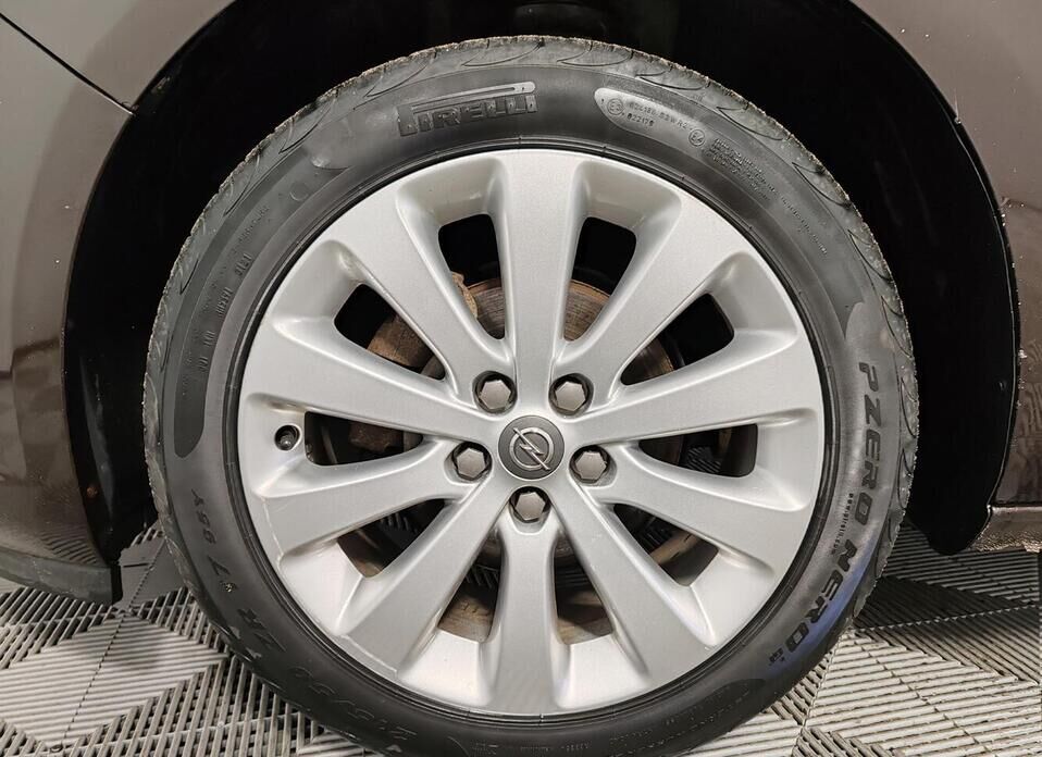 Opel Astra 1.6 MT (115 л.с.)