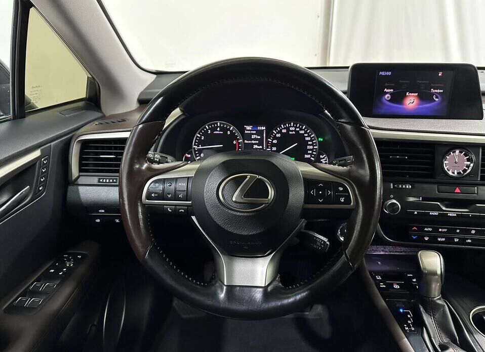 Lexus RX, IV 200t 2.0 AT (238 л.с.) 4WD