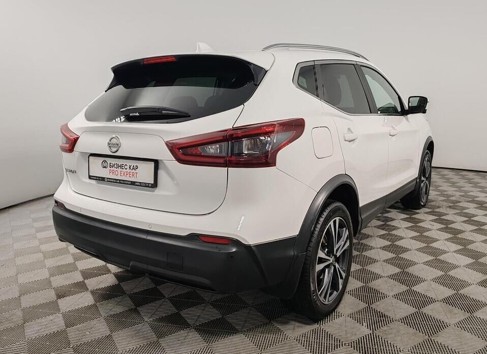 Nissan Qashqai, II Рестайлинг 2.0 CVT (144 л.с.) 4WD