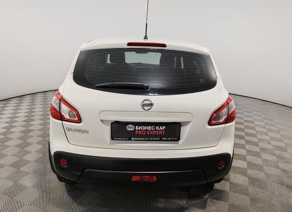 Nissan Qashqai 2.0 CVT (141 л.с.)