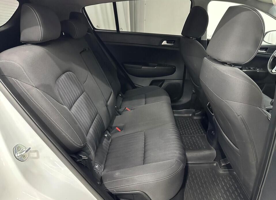 Kia Sportage, IV 2.0 MT (150 л.с.)